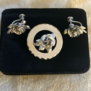 Elegant Vintage Sterling Silver Rose Jewelry Set